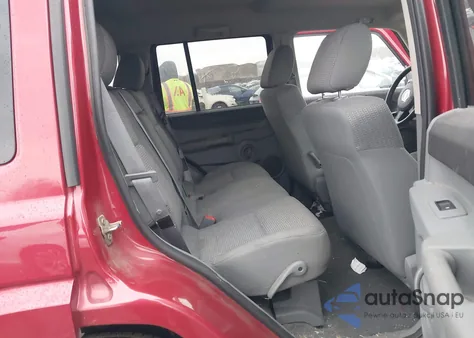 2006 Jeep Commander z USA, uszkodzony, nr VIN 1J8HG48K06C103883